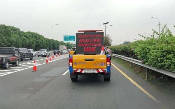 Jalan Tol Dalam Kota Masih Macet Imbas Kepadatan Kendaraan di Tanjung Priok 