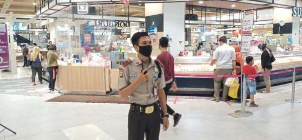 Berapa Gaji Satpam Supermarket? Simak Estimasinya  