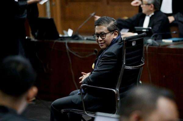 Hasto Diperiksa sebagai Terdakwa di Sidang Kasus Harun Masiku Hari Ini