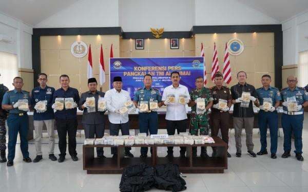 TNI Gagalkan Penyelundupan 48,54 Kg Sabu di Perairan Dumai