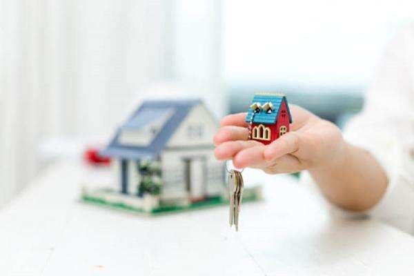 Gen-Z dan Millennial, Cek 7 Tips Membeli Rumah di Usia Muda Agar Tak Terjebak KPR