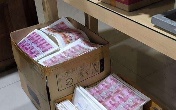 Belanja dan Simpan Rp223 Juta Uang Palsu, Mantan Artis Diamankan Polisi