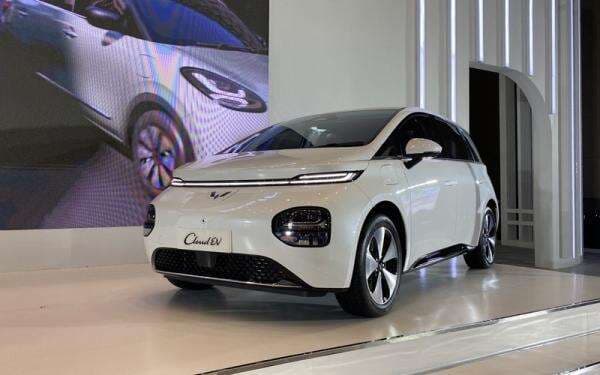 Gaikindo Bidik Penjualan Mobil Listrik 60 Ribu Unit, Ini Respons Wuling