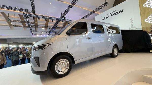 Mobil Wuling EV Van Bakal Dirakit di Cikarang, Target 120.000 Unit Per Tahun