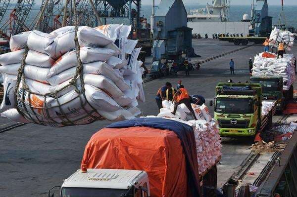 Kronologi 250 Ton Beras Ilegal asal Thailand Masuk RI lewat Sabang, Langsung Disegel Mentan Kronologi 250 Ton Beras Ilegal asal Thailand Masuk RI lewat Sabang, Langsung Disegel Mentan