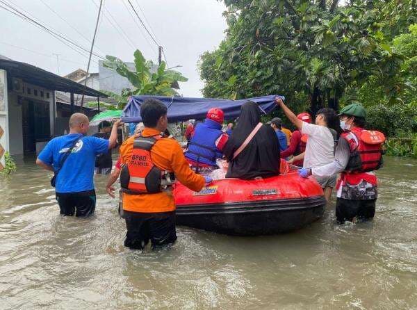 Banjir Rendam Karawang hingga Bekasi, BNPB: 14.038 Jiwa Terdampak, 1 Meninggal