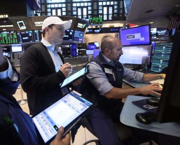 Perbedaan Internal Keputusan Fed Rate Warnai Wall Street Pekan Depan
