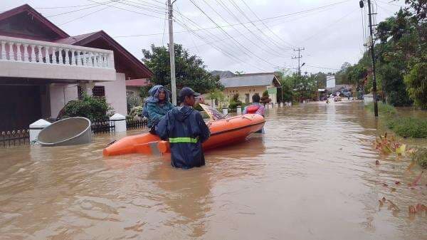 Banjir Rendam Kota Solok, 3.362 Warga Terdampak