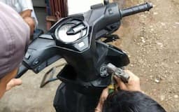 Viral Pencuri di Cianjur Sembunyi di Atap Rumah Warga usai Gagal Gasak Motor Pelajar