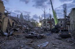 Serangan Rusia ke Ukraina Hancurkan Kedubes Azerbaijan