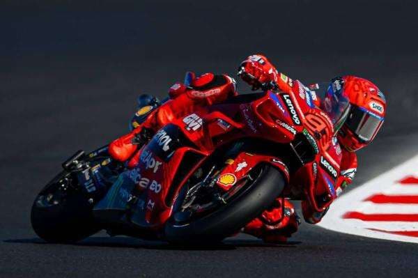 Ada Api di Dada Marquez! Bezzecchi Kena Balas Dendam di MotoGP San Marino