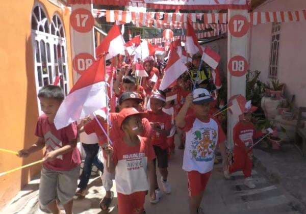 Kirab Bendera Merah Putih di Mamasa, Berjalan Sambil Membersihkan Sampah