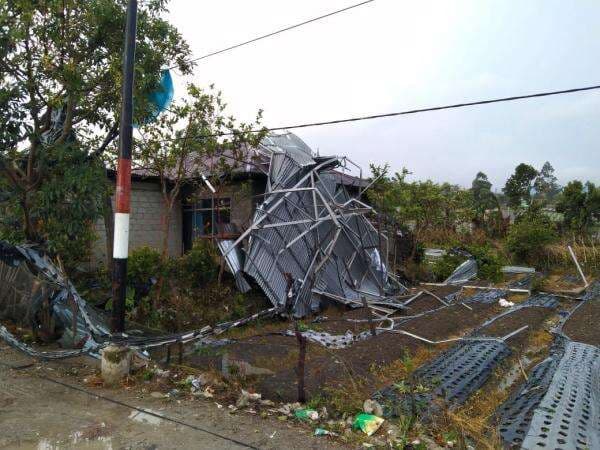 Kabupaten Solok Dilanda Cuaca Ekstrim Puting Beliung dan Karhutla