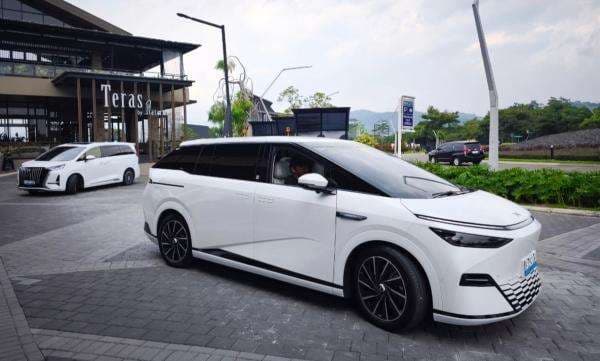 Dilengkapi Kamera Mata-Mata, Xpeng X9 Tersenggol saat Parkir Pelaku Bisa Ketahuan 