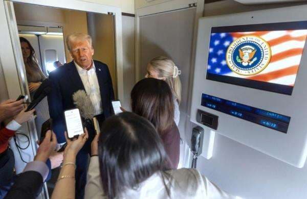 Pesawat Air Force One Dinaiki Trump Mengalami Masalah, Putar Balik ke Maryland 