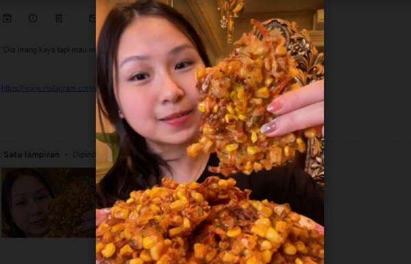 Potret Adik Sisca Kohl Jago Ngulek Bumbu saat Masak Bakwan Jagung, Netizen: Hebat Loh! 