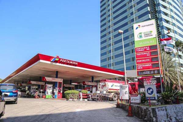 Ini Alasan Pertamina Naikkan Harga Pertamax Jadi Rp16.250 per Liter Ini Alasan Pertamina Naikkan Harga Pertamax Jadi Rp16.250 per Liter