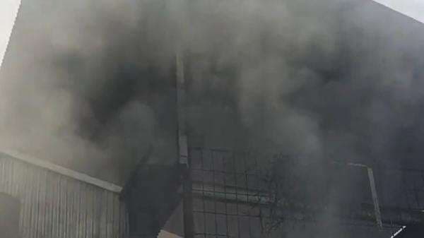 Pabrik Styrofoam di Curug Tangerang Terbakar Hebat, Kerugian Miliaran Rupiah