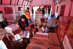 56 Ton Logistik Bantuan Sumsel Tiba di Silangit, Siap Disalurkan ke Daerah Bencana