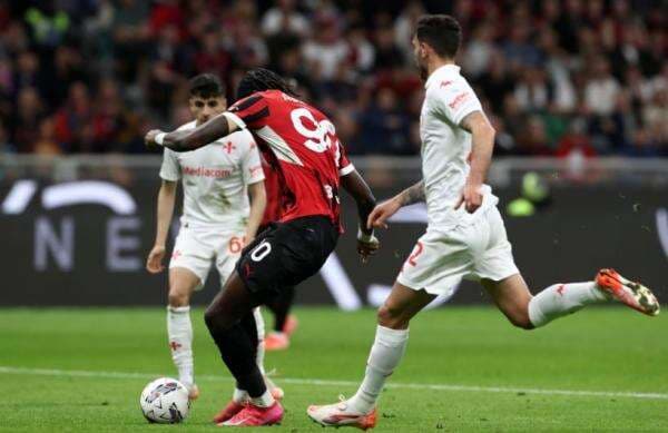 Hasil Lengkap Liga Italia Semalam: Duo Milan Bernasib Apes