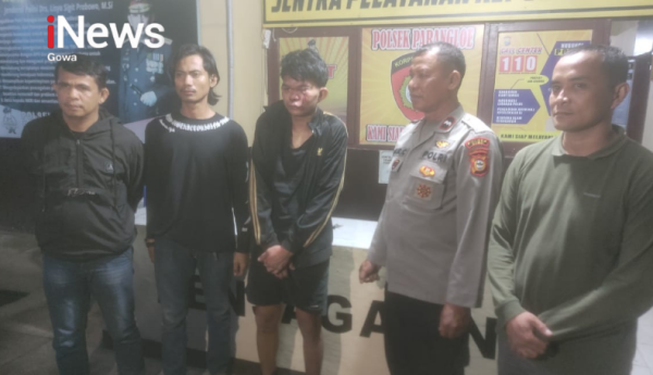 Tiga Remaja Asal Makassar Ditangkap Resmob Gowa Usai Rudapaksa Anak di Bawah Umur Tiga Remaja Asal Makassar Ditangkap Resmob Gowa Usai Rudapaksa Anak di Bawah Umur
