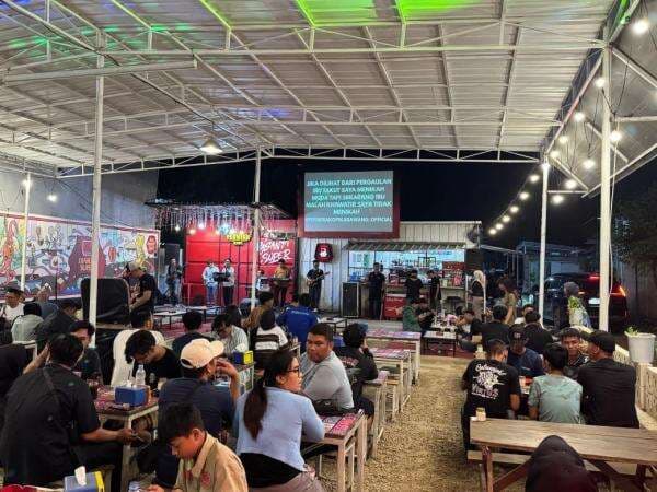 Ngopi Sambil Berbagi, Konsep Unik Perwira Kopi Karawang