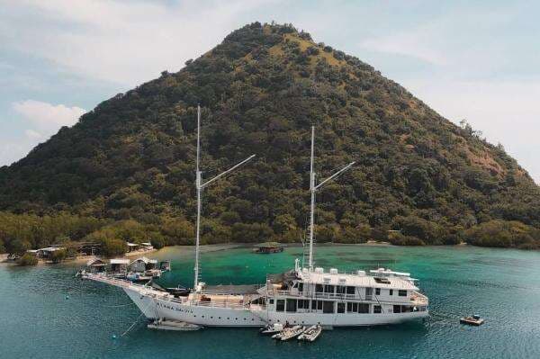 Buntut Insiden Kapal Tenggelam, Pelayaran Kapal Wisata di Labuan Bajo Disetop Sementara! Buntut Insiden Kapal Tenggelam, Pelayaran Kapal Wisata di Labuan Bajo Disetop Sementara!