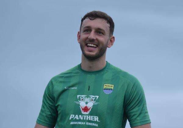 Kesan Adam Przybek Usai Latihan Perdana Bersama Persib Bandung: Takjub dengan Bobotoh