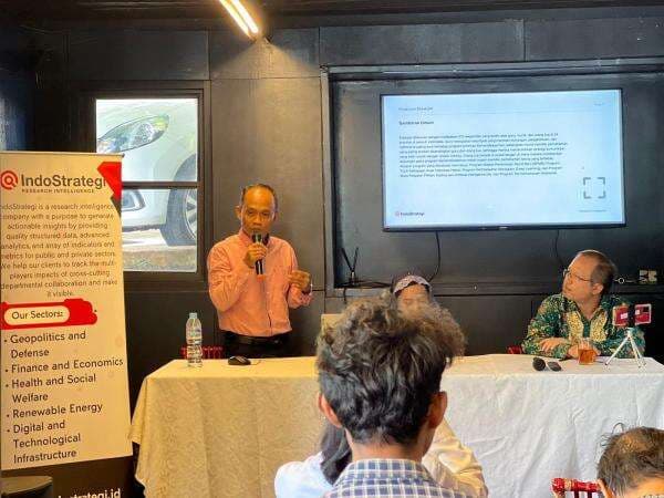 Riset IndoStrategi: Program Mendikdasmen Buat Terobosan Baru Pendidikan di Indonesia Riset IndoStrategi: Program Mendikdasmen Buat Terobosan Baru Pendidikan di Indonesia