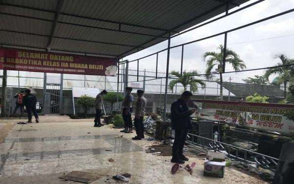 Kerusuhan Pecah di Lapas Narkotika Muara Beliti Musi Rawas Kerusuhan Pecah di Lapas Narkotika Muara Beliti Musi Rawas