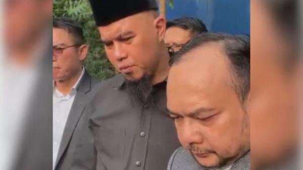 Lita Gading Dilaporkan Ahmad Dhani Terkait UU Perlindungan Anak, Terancam 5 Tahun Penjara Lita Gading Dilaporkan Ahmad Dhani Terkait UU Perlindungan Anak, Terancam 5 Tahun Penjara