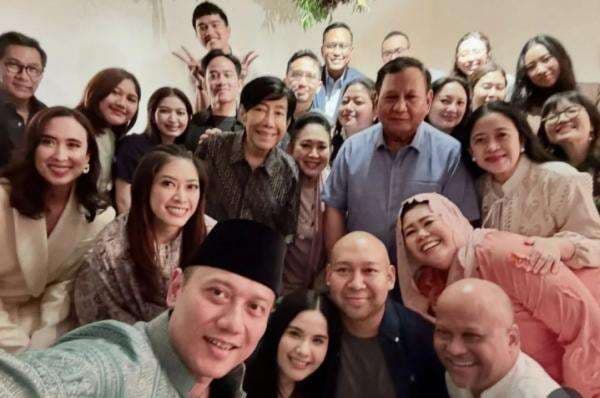 Cerita AHY saat Momen Langka Foto Bareng Putra-Putri Presiden Terdahulu