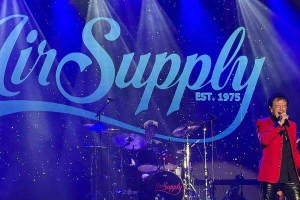 Lirik Lagu dan Chord Gitar All Out Of Love dari Air Supply