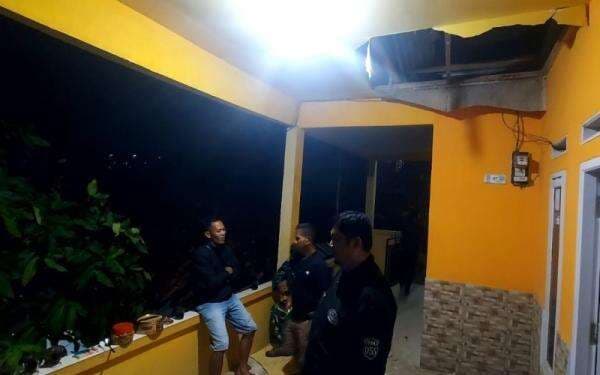 Plafon hingga Tembok Rumah Warga Roboh akibat Gempa M 4,1 di Bogor