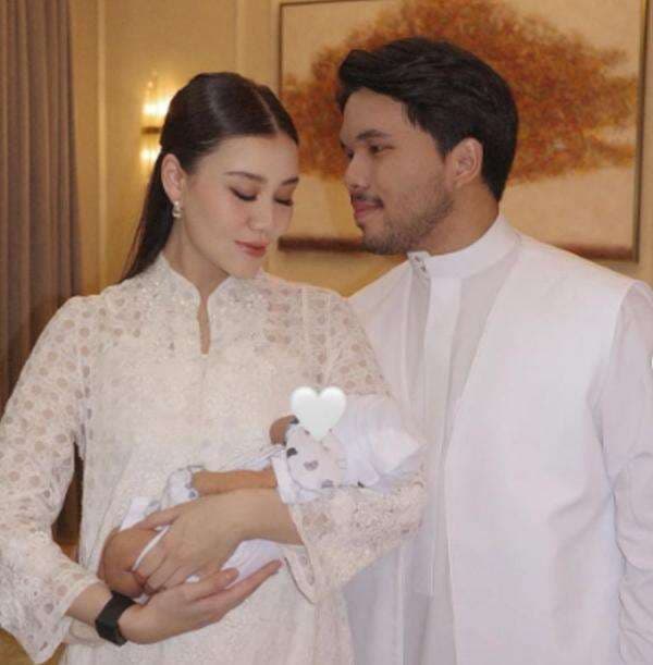 Akikah Baby Arash, Thoriq dan Aaliyah Tampil Serba Putih Penuh Kehangatan