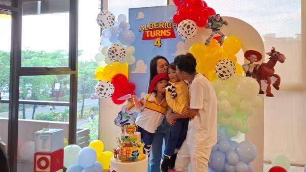 Abew dan Sahabat Main Games Seru di Pesta Ulang Tahunnya ke-4 Abew dan Sahabat Main Games Seru di Pesta Ulang Tahunnya ke-4