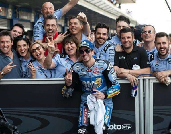 Hasil Race MotoGP Spanyol 2025: Marc Marquez Kecelakaan, Alex Marquez Menang dan Cetak Sejarah