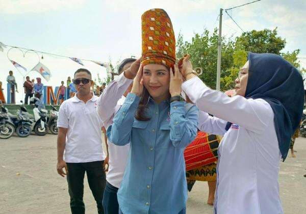 Ketum Perindo Memuji Keindahan Pantai Impos, Potensi Pariwisata yang Besar