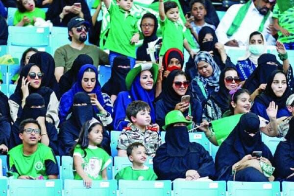 Arab Saudi Jebloskan 12 Fans Sepak Bola ke Penjara karena Yel-yel Syiah