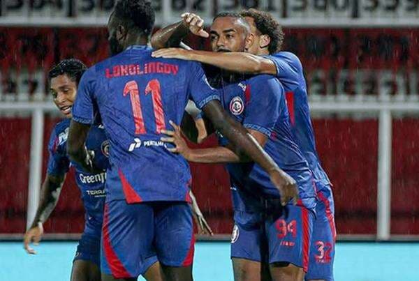 Respons Panpel Arema FC Disanksi Komdis PSSI Buntut Insiden Pelemparan Batu ke Bus Persik Kediri