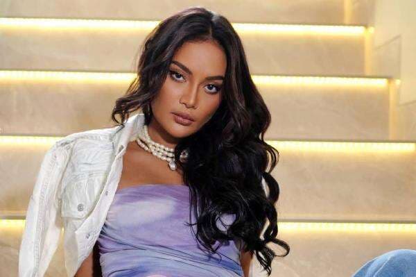 Laporkan DJ Panda ke Polisi, Ini Bukti yang Diserahkan Erika Carlina Laporkan DJ Panda ke Polisi, Ini Bukti yang Diserahkan Erika Carlina