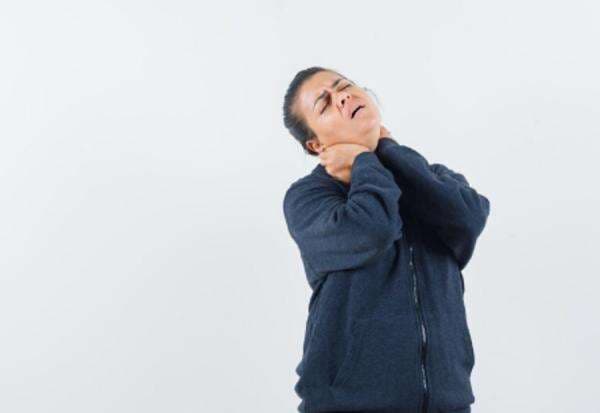 3 Ciri Asam Urat di Leher