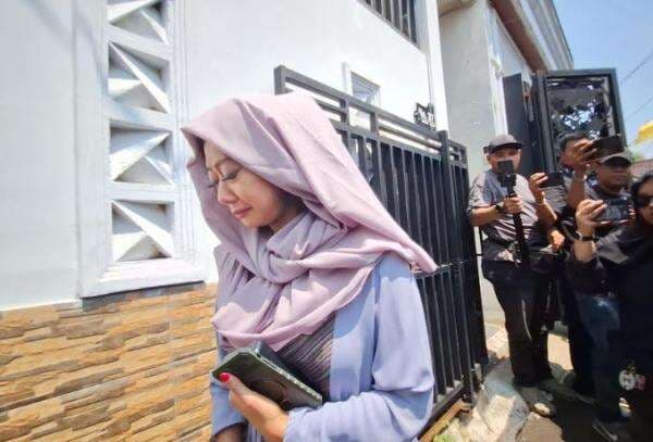 Asri Welas Kehilangan Mpok Alpa, Teman Curhat Setia