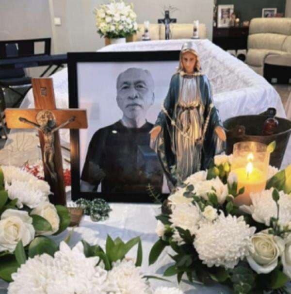 Darius Sinathrya Antar Jenazah Sang Ayah ke Yogyakarta