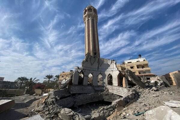 Azan Terus Berkumandang di Masjid-masjid Gaza yang Dihancurkan Israel