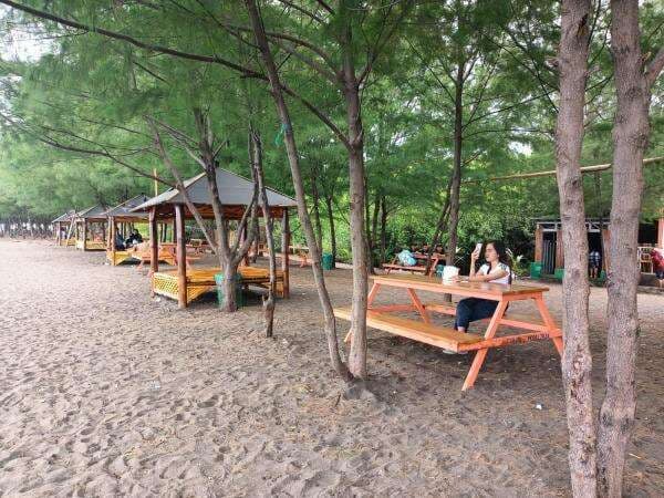 Greenthing Beach, Wisata Pantai di Probolinggo Yang Namanya Diadopsi dari Dusun Hilang