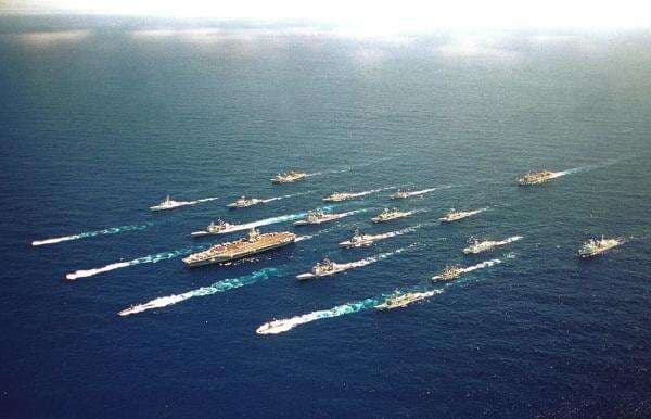 10 Kapal Perang AS Dekati Iran, Trump Beri Peringatan