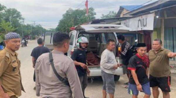 Perahu Ditumpangi Pasutri Lansia Terbalik Tabrak Kayu Gelondongan di Berau, 1 Orang Tewas