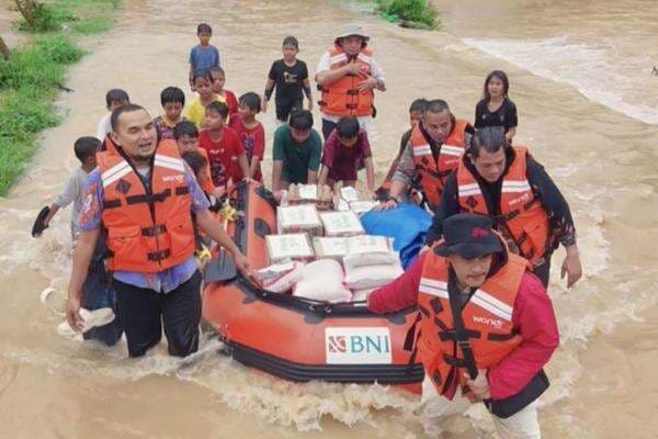 Gerak Cepat, BNI Salurkan Bantuan Tanggap Darurat untuk Korban Bencana di Sumbar