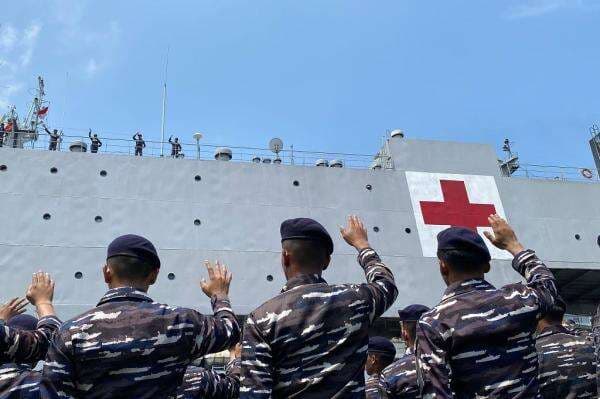 Bantu Korban Bencana, TNI AL Kerahkan 5 KRI ke Sumatera